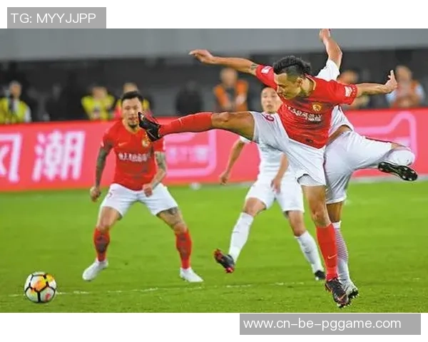 中超第28轮精彩对决恒大与上港全场录像回放及精彩瞬间解析 中超第28轮精彩对决恒大与上港全场录像回放及精彩瞬间解析